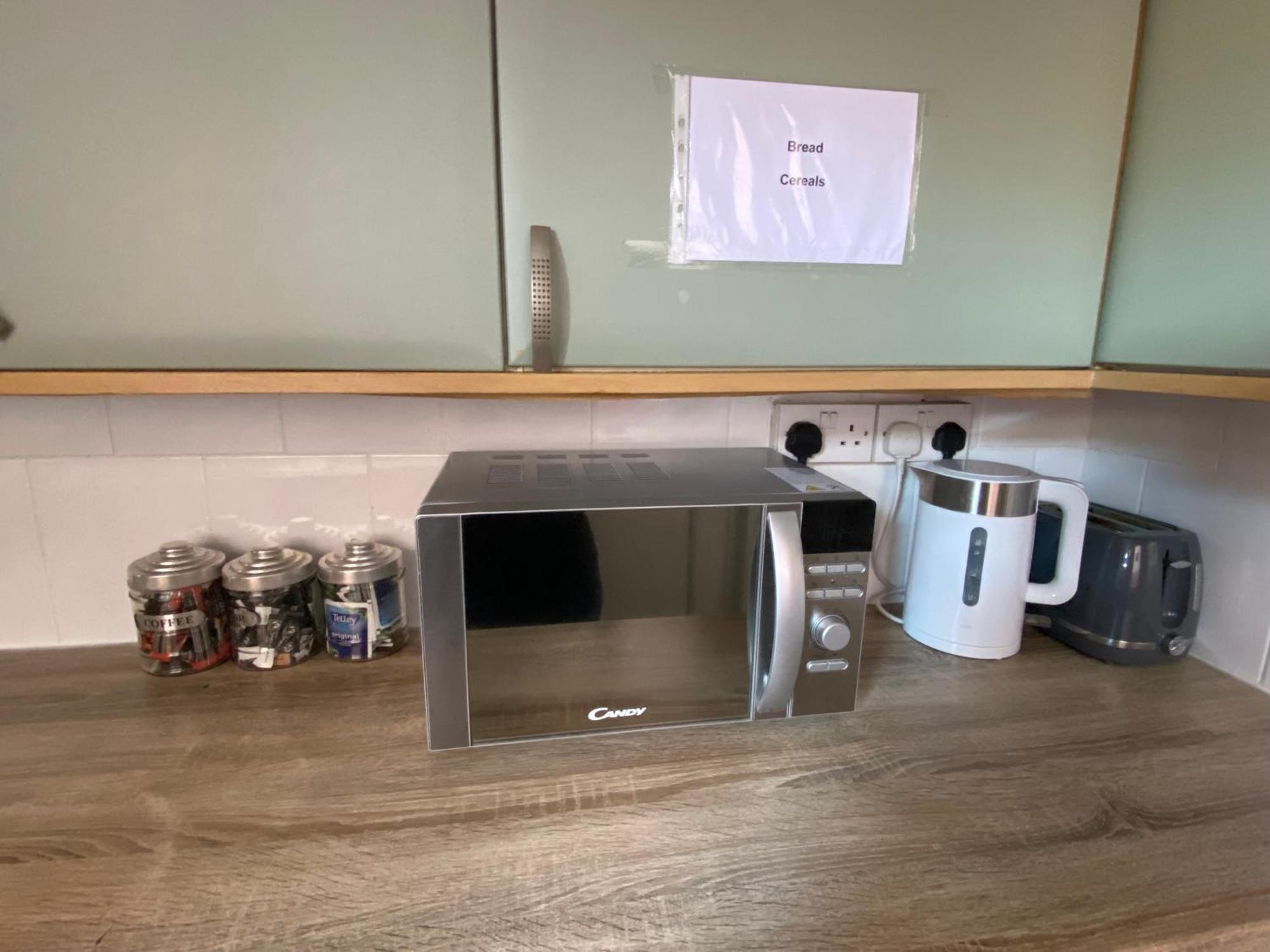 リンカーン Denisホステル エクステリア 写真